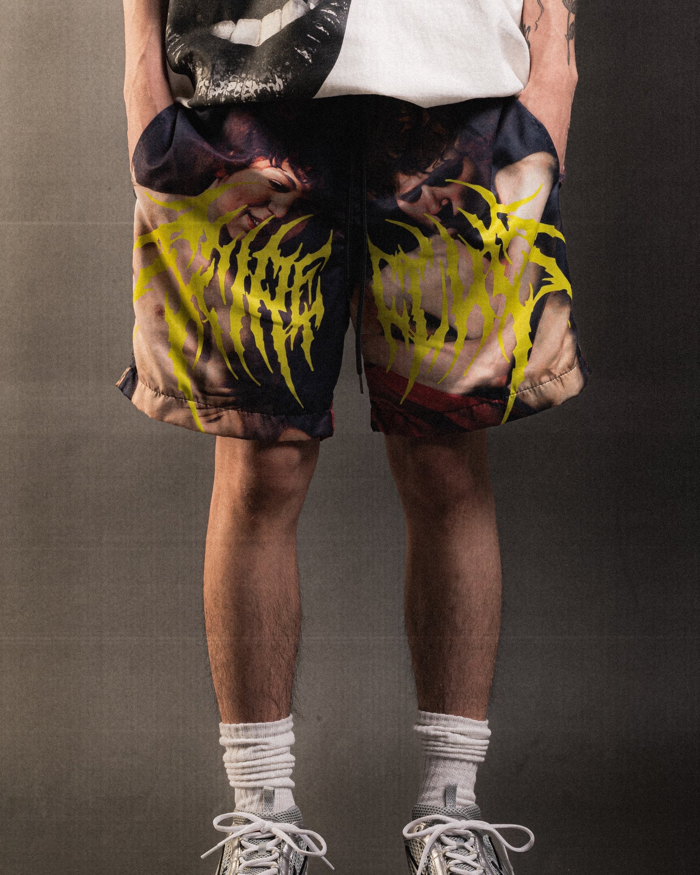 CUPID PAINTING SHORTS