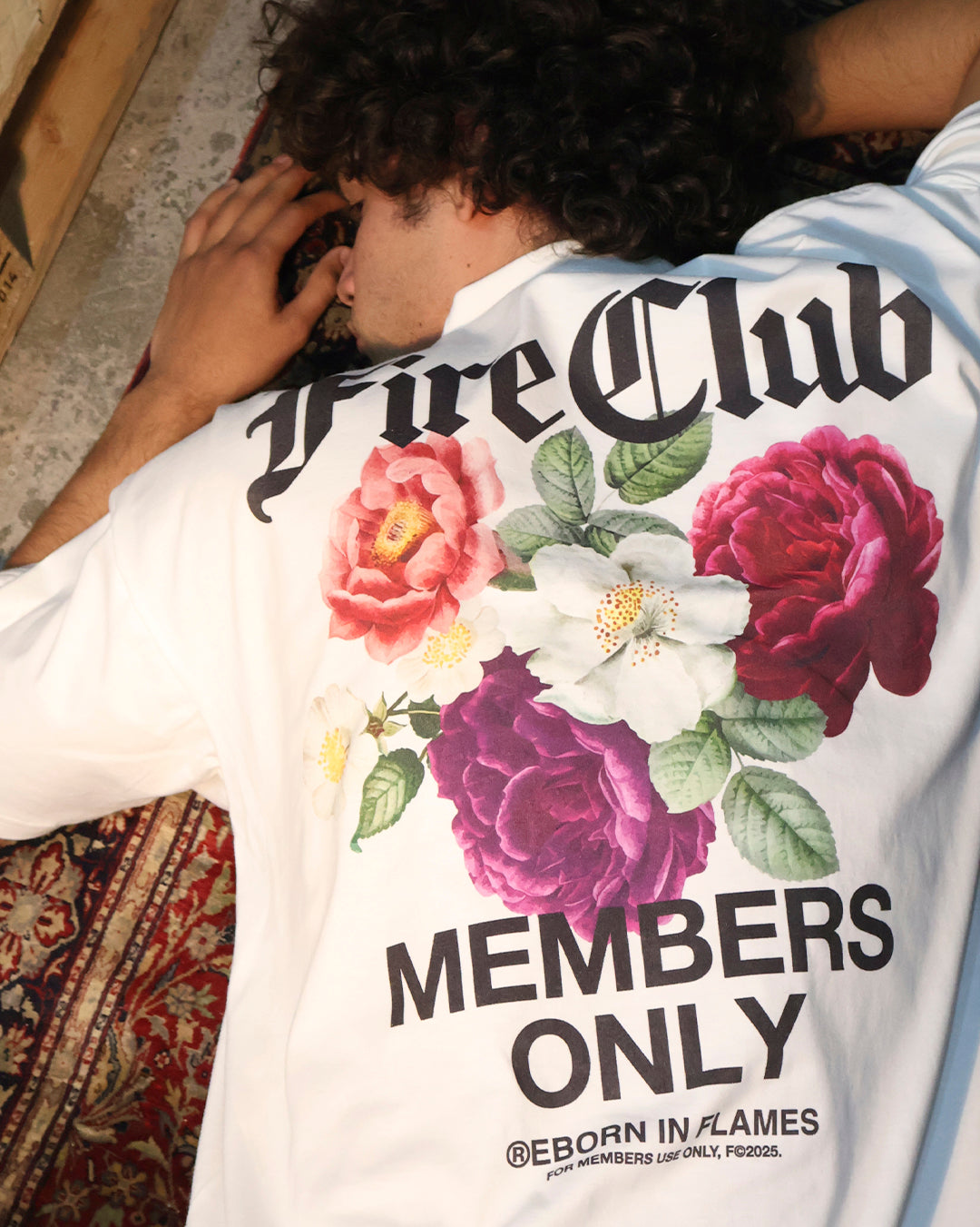 GIVIN THEIR FLOWERS TEE
