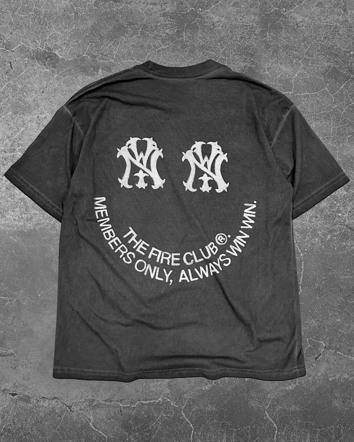 WIN WIN TEE