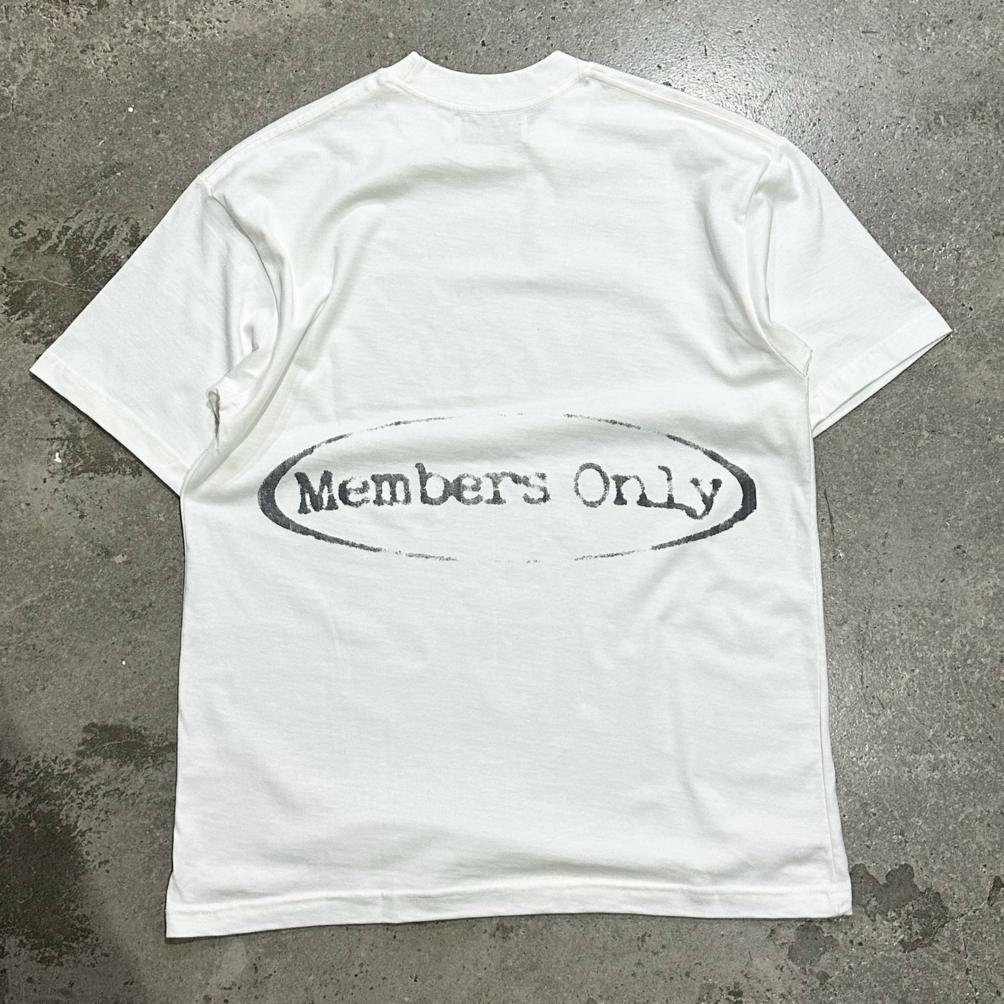 SATISFACTION TEE